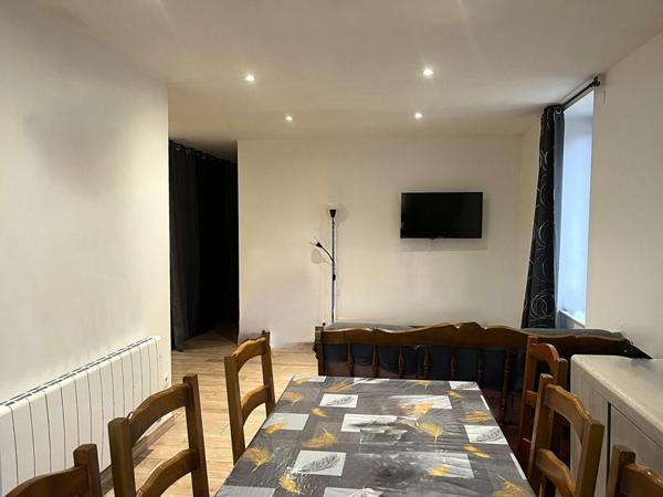 Immeuble de 270 m² avec local commercial