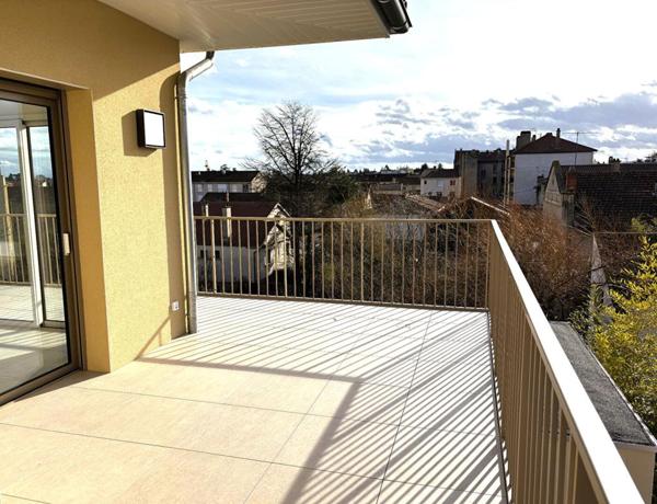 MONTBRISON 42600 Appartement neuf (jamais habité) 126 m² habitables 3 chambres, garage, place de parking