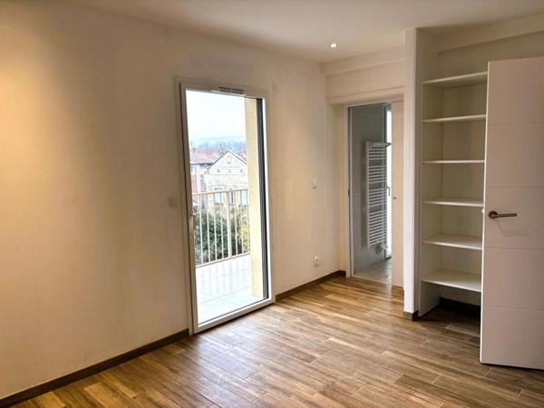 MONTBRISON 42600 Appartement neuf (jamais habité) 126 m² habitables 3 chambres, garage, place de parking