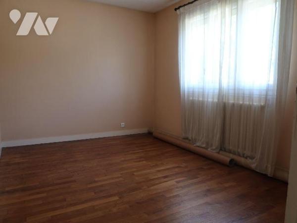 Maison à Vendre à Cesson-Sévigné (35510) en Ille-et-Vilaine (35)

Cette maison dispose d'une ...