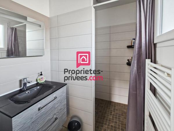 Maison contemporaine 107 m2 - 4 chambres - Piscine - Secteur Calme