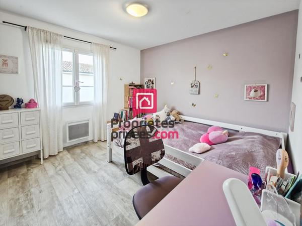 Maison contemporaine 107 m2 - 4 chambres - Piscine - Secteur Calme