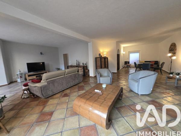 Maison à vendre 8 pièces 222 m² Pertuis