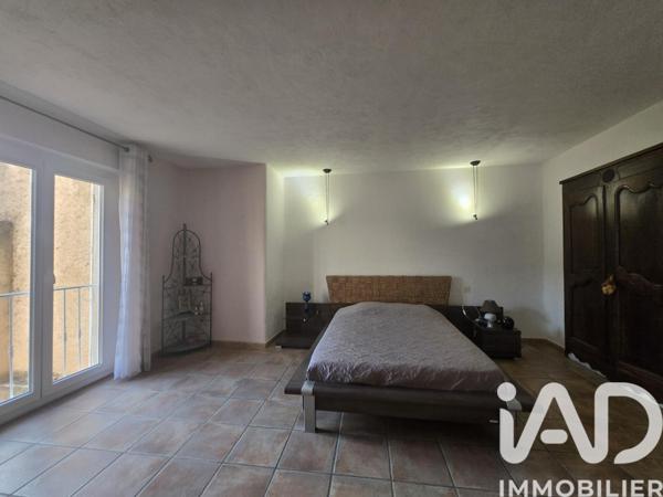 Maison à vendre 8 pièces 222 m² Pertuis
