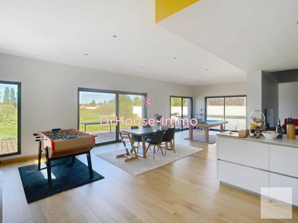 Maison à vendre 8 pièces de 200 m²