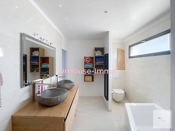 Maison à vendre 8 pièces de 200 m²