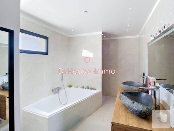 Maison à vendre 8 pièces de 200 m²