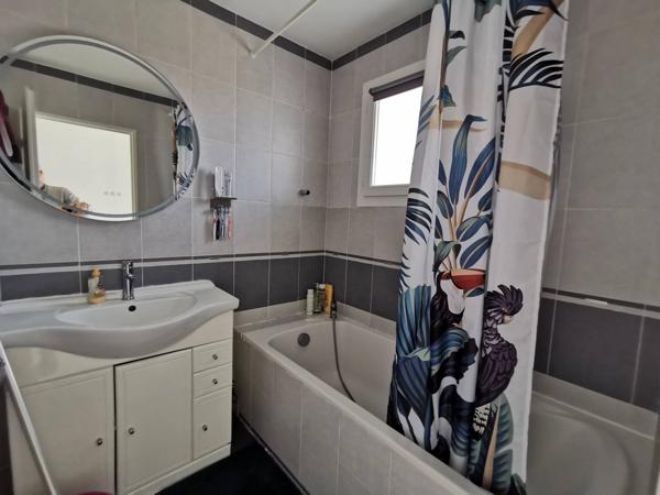 Maison familiale de 95 m² avec 4 chambres à Loudun