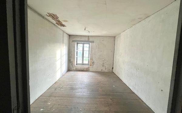 Maison à vendre    5 pièces •  Annepont