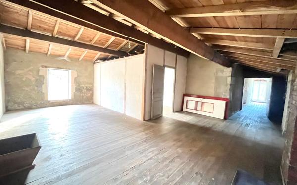 Maison à vendre    5 pièces •  Annepont