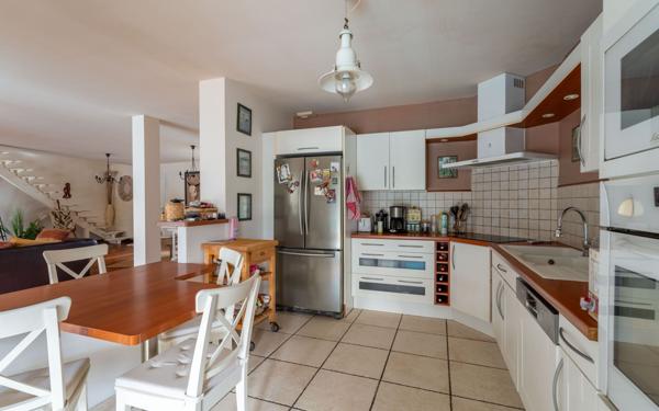 Maison à vendre    5 pièces •  Biscarrosse