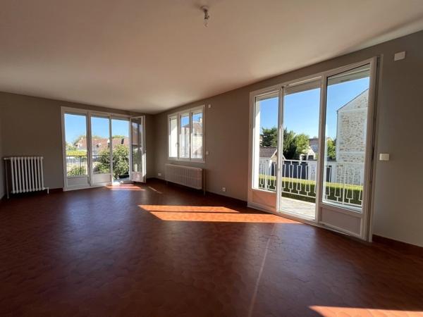 Maison à louer 1 500 € CC Les Alluets-le-Roi 5 p 97 m² DPE D