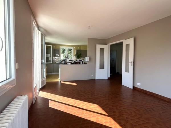 Maison à louer 1 500 € CC Les Alluets-le-Roi 5 p 97 m² DPE D