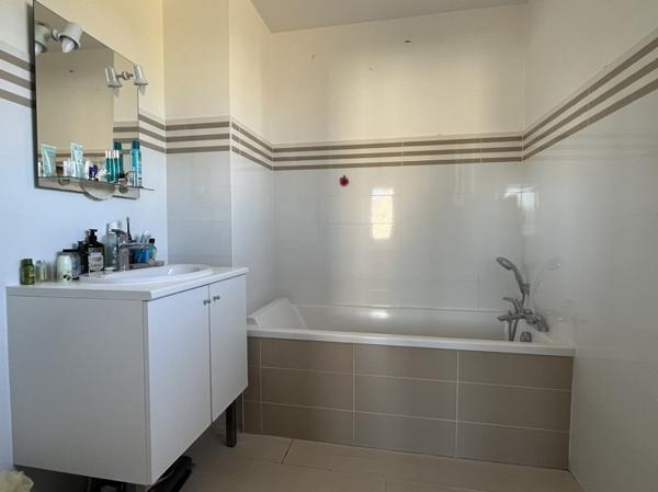 Maison à louer 1 500 € CC Les Alluets-le-Roi 5 p 97 m² DPE D