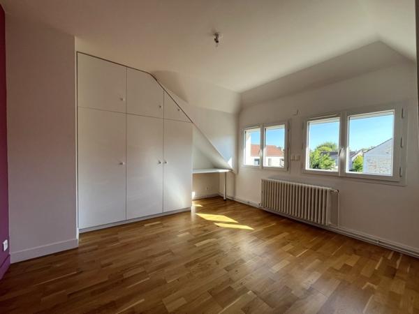 Maison à louer 1 500 € CC Les Alluets-le-Roi 5 p 97 m² DPE D