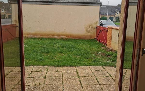 Appartement à louer    1 pièce •  Pont-l'Évêque