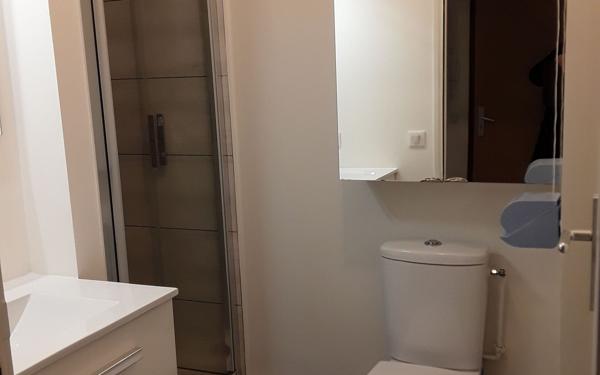 Appartement à louer    1 pièce •  Pont-l'Évêque