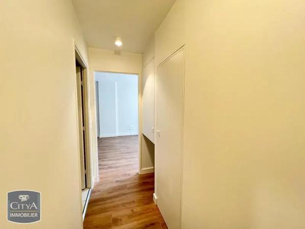 Appartement à louer 2 pièces 40.76m² Metz (57000)