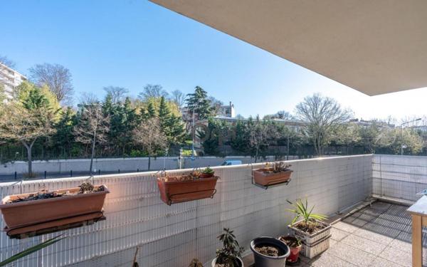 Appartement à vendre    2 pièces •  Joinville-le-Pont