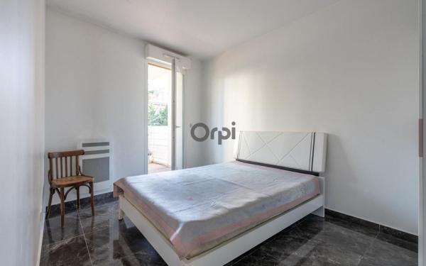 Appartement à vendre    2 pièces •  Joinville-le-Pont