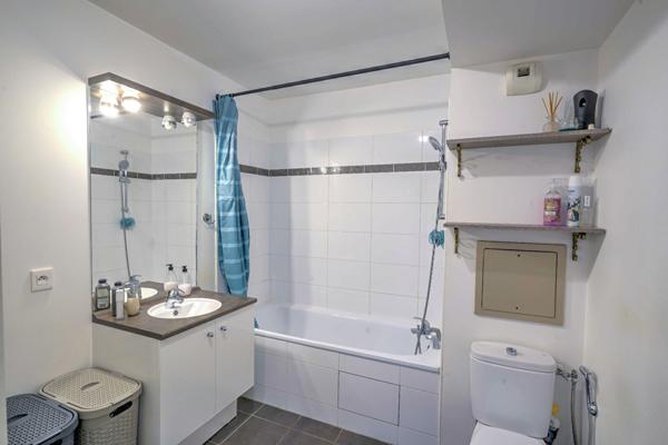 Charmant Appartement Familial 5P- 106m2 - Quartier Laboule Rond Point des Bergères à Nanterre
