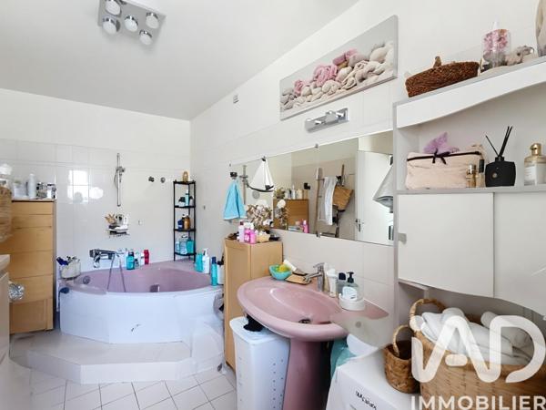 Maison à vendre 8 pièces 164,18 m² Le Plessis-Trévise