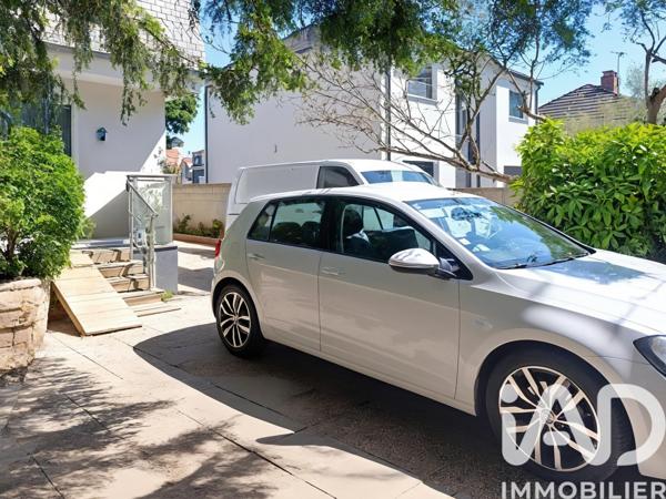 Maison à vendre 8 pièces 164,18 m² Le Plessis-Trévise