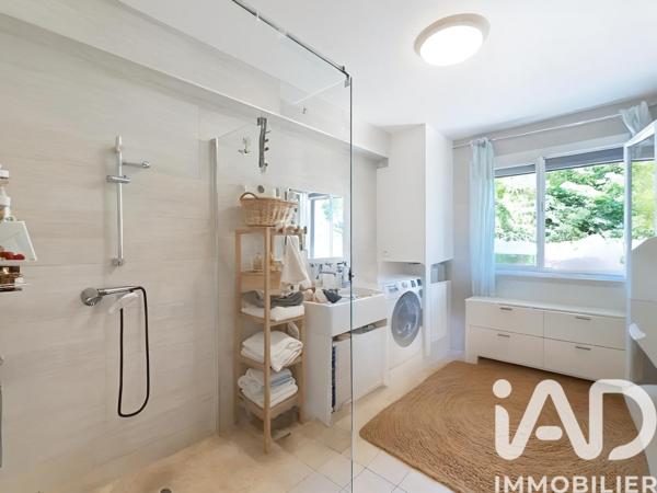 Maison à vendre 8 pièces 164,18 m² Le Plessis-Trévise