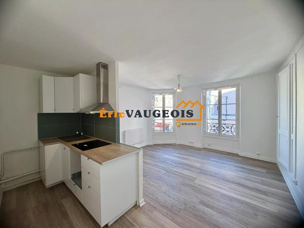 Location                                                      Appartement
                        
                     2 pièces                                         à Coulommiers