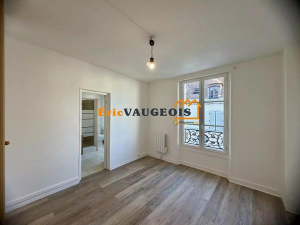 Location                                                      Appartement
                        
                     2 pièces                                         à Coulommiers