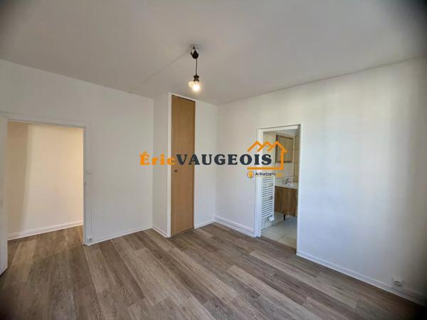 Location                                                      Appartement
                        
                     2 pièces                                         à Coulommiers