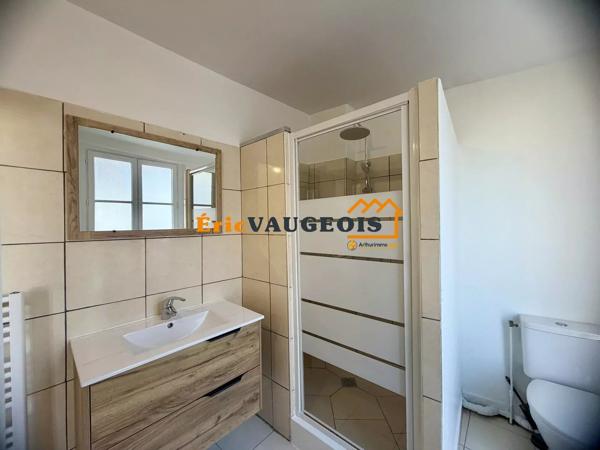 Location                                                      Appartement
                        
                     2 pièces                                         à Coulommiers