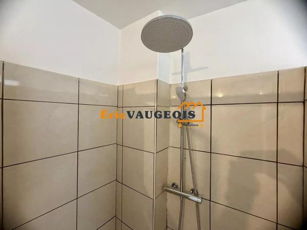 Location                                                      Appartement
                        
                     2 pièces                                         à Coulommiers