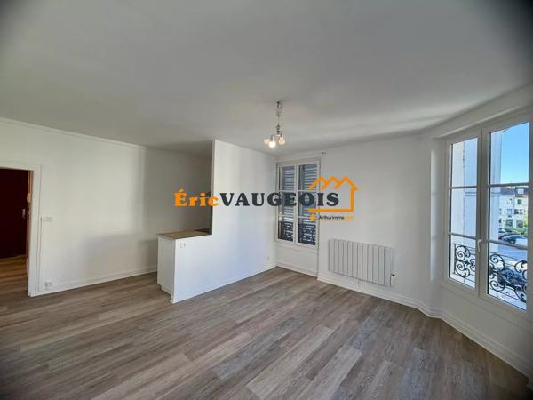 Location                                                      Appartement
                        
                     2 pièces                                         à Coulommiers