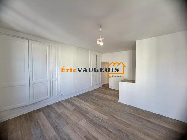 Location                                                      Appartement
                        
                     2 pièces                                         à Coulommiers