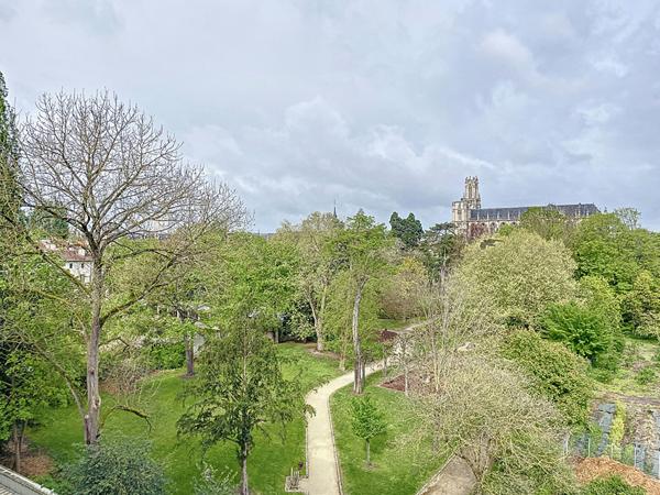 Appartement vue dégagée - 5 pièces, 3 chambres -110m2 - Séjour 50m2