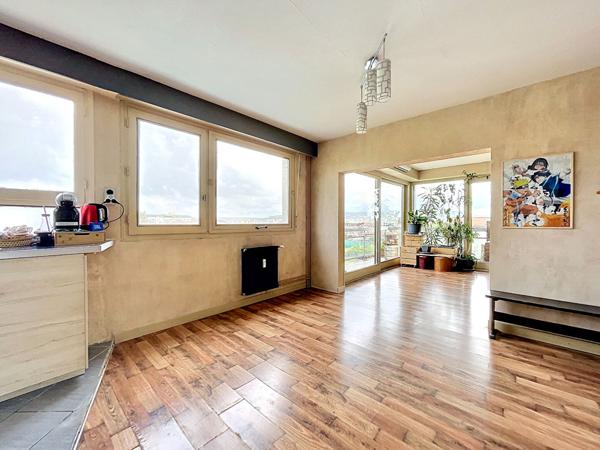 Appartement vue dégagée - 5 pièces, 3 chambres -110m2 - Séjour 50m2