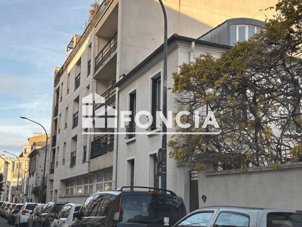 Location Studio 24.8 m² - 6 RUE DES PARISIENS Asnieres 92600