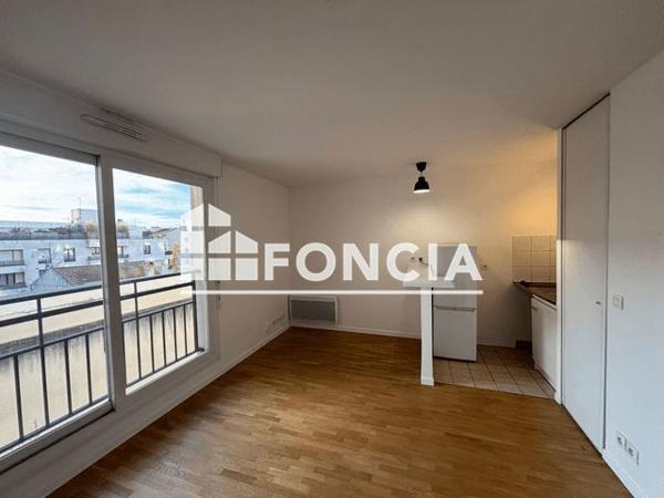 Location Studio 24.8 m² - 6 RUE DES PARISIENS Asnieres 92600