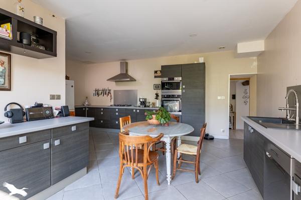 Maison à vendre |  Saint-Loup |  7 pièces | 193 m²