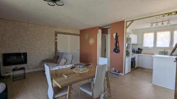 Charmante maison de village à Saint-Léomer