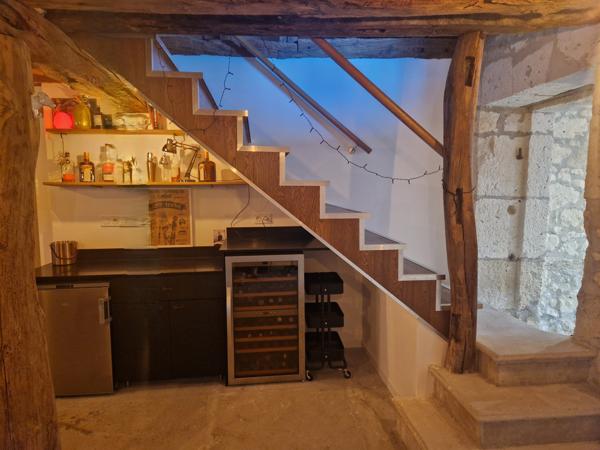 Castelnau-d'Arbieu (32500) MAISON EN PIERRE SUPERBEMENT RÉNOVÉE AU CŒUR D’UN VILLAGE, AVEC JARDIN ET PISCINE