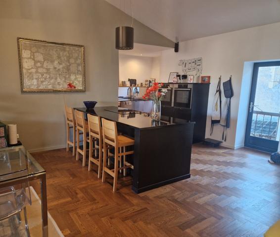 Castelnau-d'Arbieu (32500) MAISON EN PIERRE SUPERBEMENT RÉNOVÉE AU CŒUR D’UN VILLAGE, AVEC JARDIN ET PISCINE