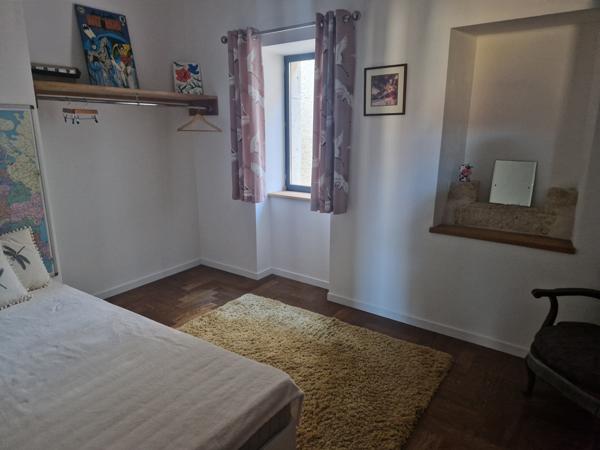 Castelnau-d'Arbieu (32500) MAISON EN PIERRE SUPERBEMENT RÉNOVÉE AU CŒUR D’UN VILLAGE, AVEC JARDIN ET PISCINE