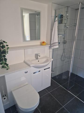 Castelnau-d'Arbieu (32500) MAISON EN PIERRE SUPERBEMENT RÉNOVÉE AU CŒUR D’UN VILLAGE, AVEC JARDIN ET PISCINE