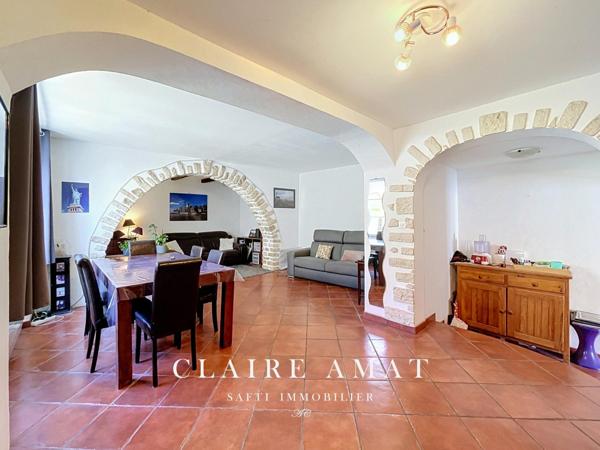 Maison de village avec cour à Auteuil-le-Roi