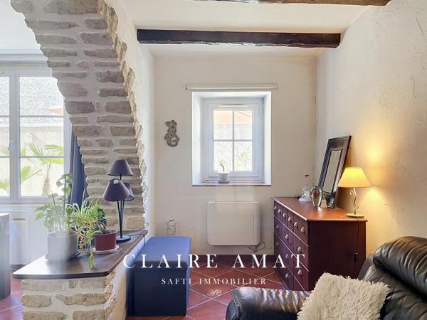 Maison de village avec cour à Auteuil-le-Roi