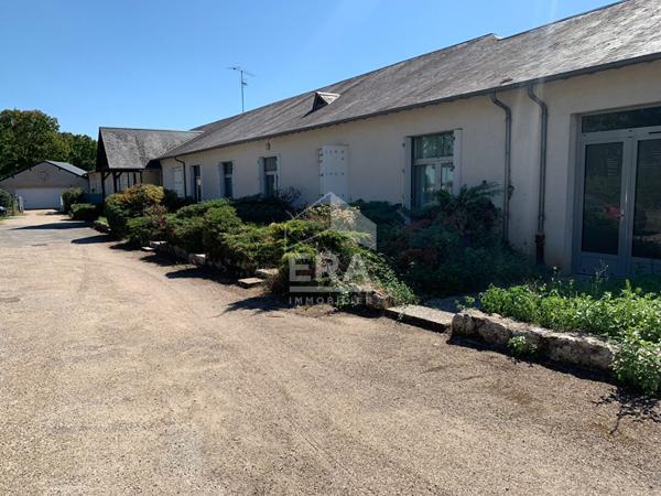 STUDIO MEUBLE A LOUER - BLOIS - QUARTIER CABOCHON, SECTEUR CALME, PARKING PRIVATIF