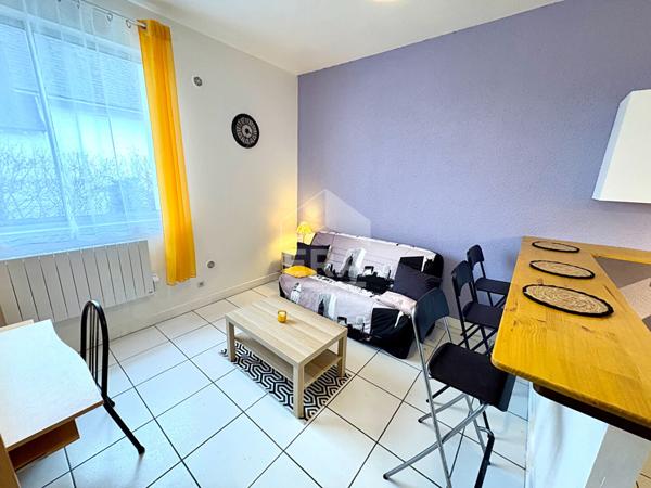 STUDIO MEUBLE A LOUER - BLOIS - QUARTIER CABOCHON, SECTEUR CALME, PARKING PRIVATIF