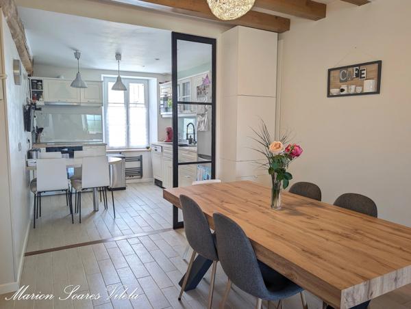Maison en pierre rénovée avec goût – 148 m² – 4 chambres – Grand garage